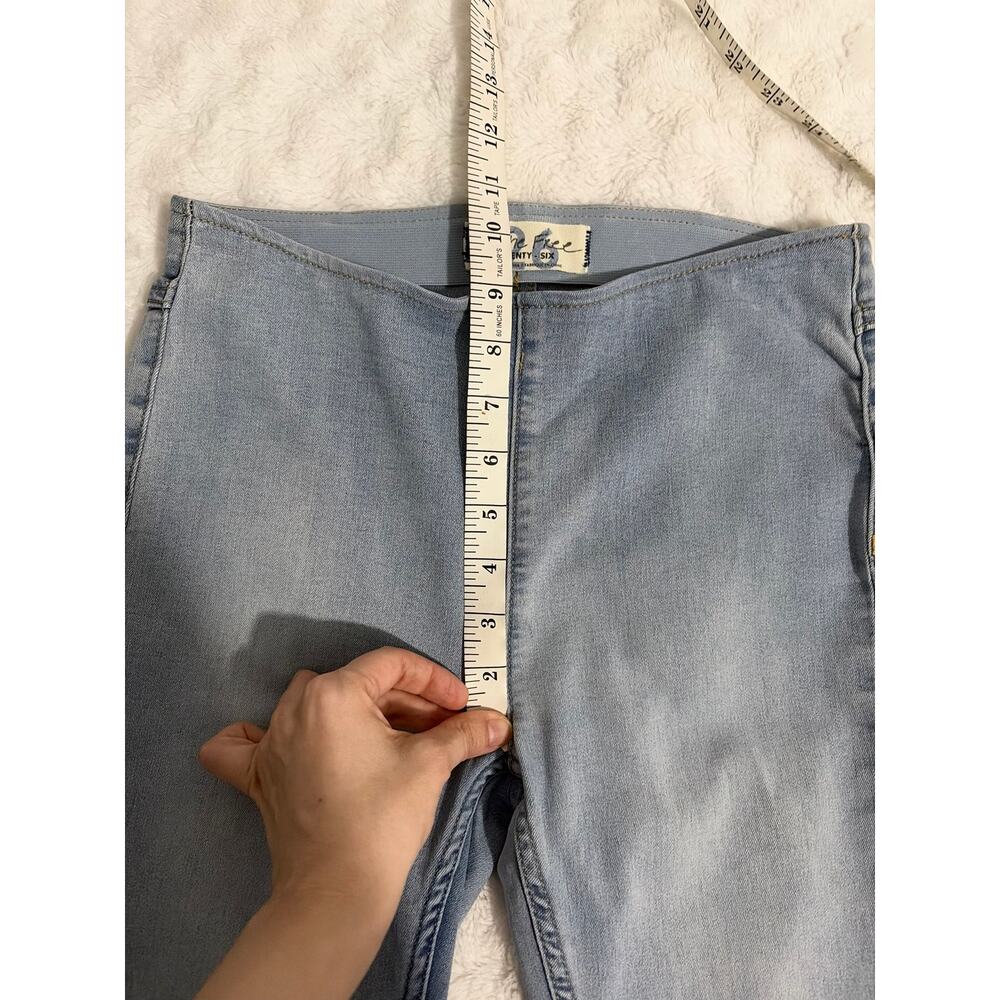Free People We The Free Voyager Blue Penny Pull-On Boho Flare Jeans 26 - Picture 8 of 9
